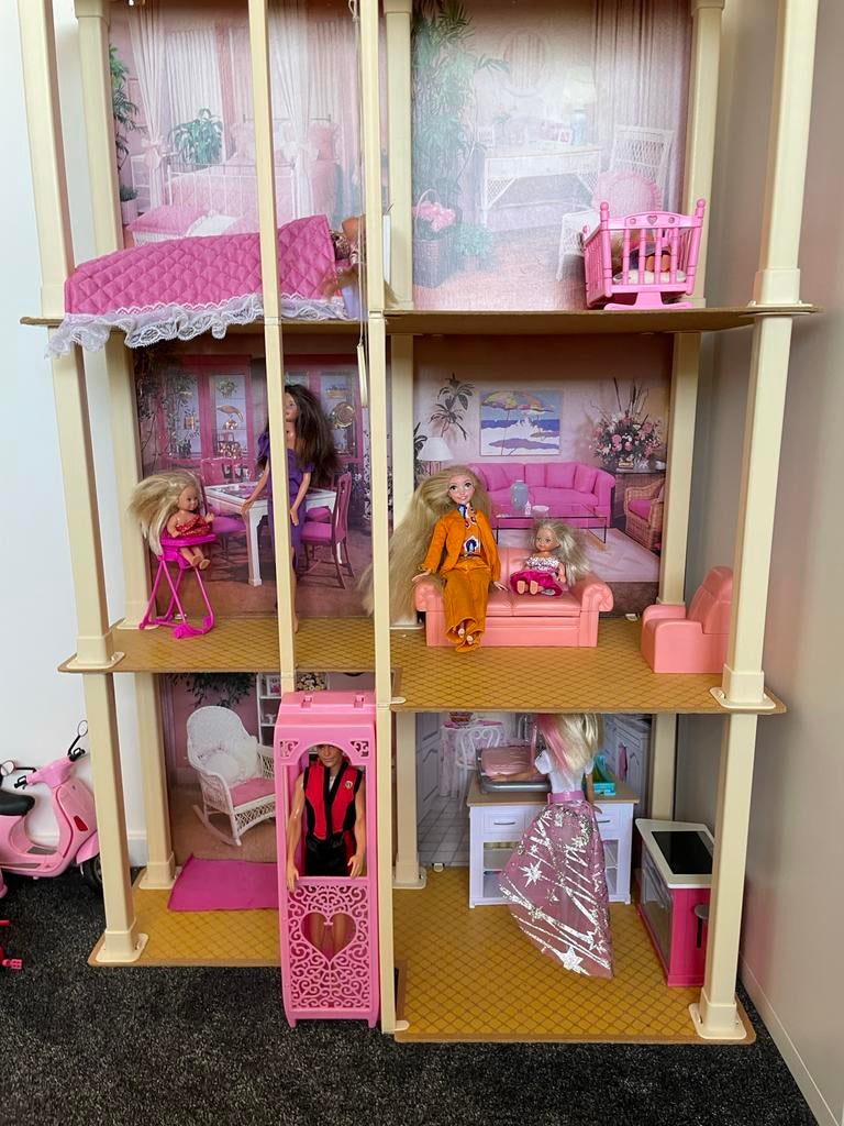 Prachtig vintage barbiehuis, Ophalen, Gebruikt