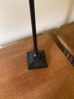 T.K. twee schemerlampen met zwarte voet en ovalen kap, Ophalen of Verzenden, Gebruikt, Stof, 50 tot 75 cm