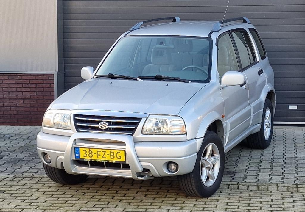Suzuki Grand Vitara 2.0 5D 2000  Airco 4x4 APK, 1330 kg, Stof, 1995 cc, 4 cilinders