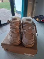 Ugg lowmel sand, Kleding | Dames, Schoenen, UGG, Beige, Nieuw, Ophalen of Verzenden