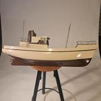 Gedetailleerd model van een vissersboot, B, S, C, Groter dan 1:32