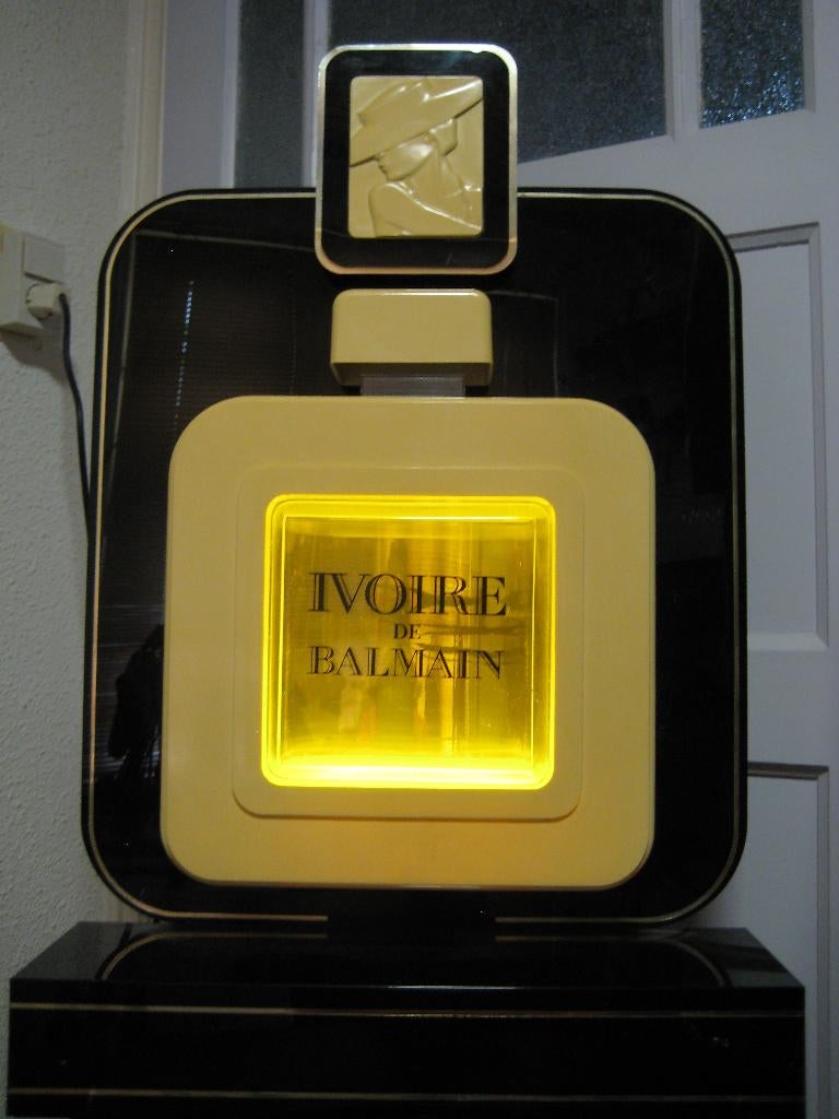 Grote Balmain Ivoire reclame lichtbak, Ophalen of Verzenden, Gebruikt, Toebehoren