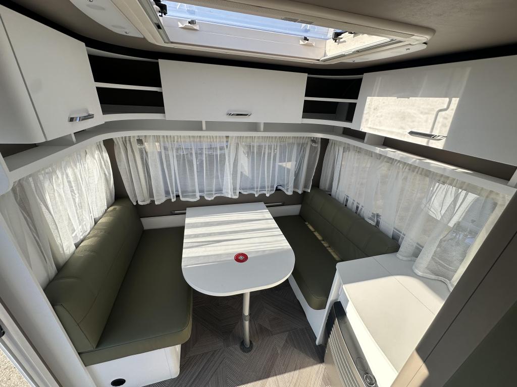 Dethleffs C'Go 475 EL +1700kg+bedverbreding+Indirecte verlic, Caravans en Kamperen, Caravans, Standaardzit, Bedrijf, Tot en met 3