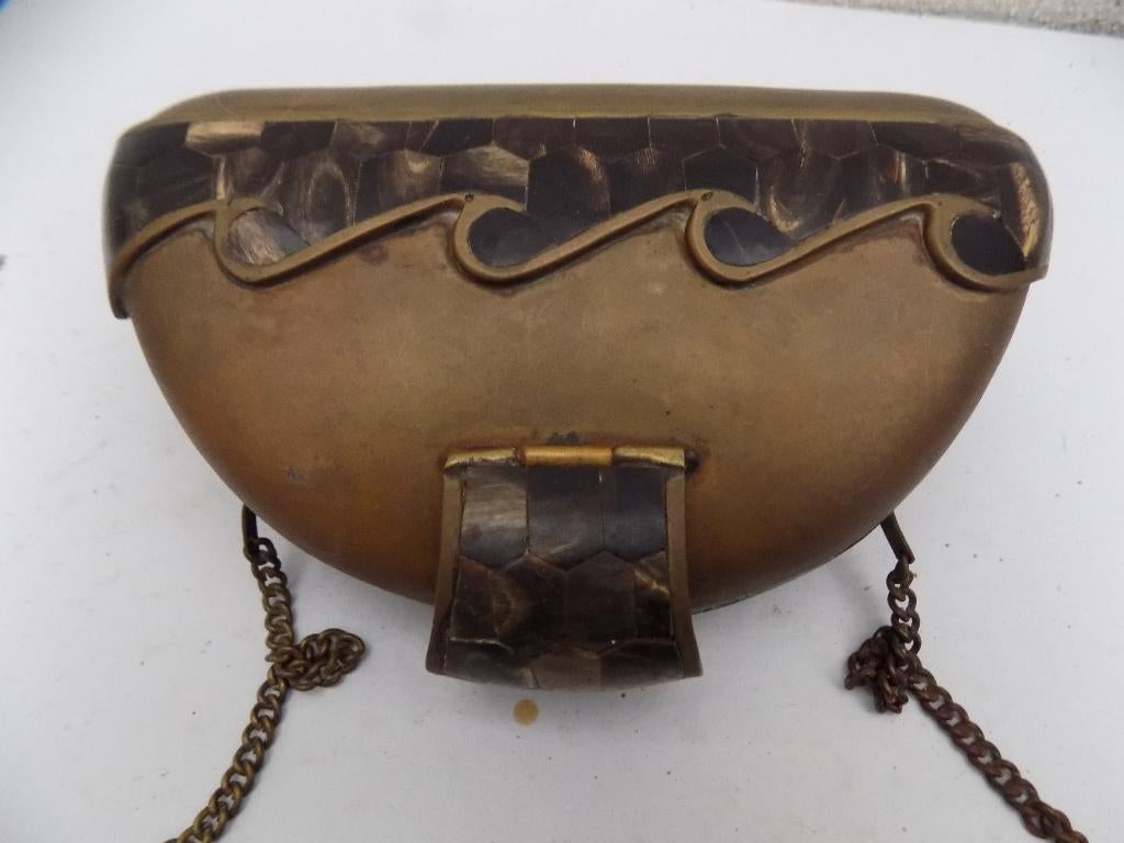 Art deco avondtas Vintage eveningbag brass with shell Inlay, Antiek en Kunst, Curiosa en Brocante, Ophalen of Verzenden