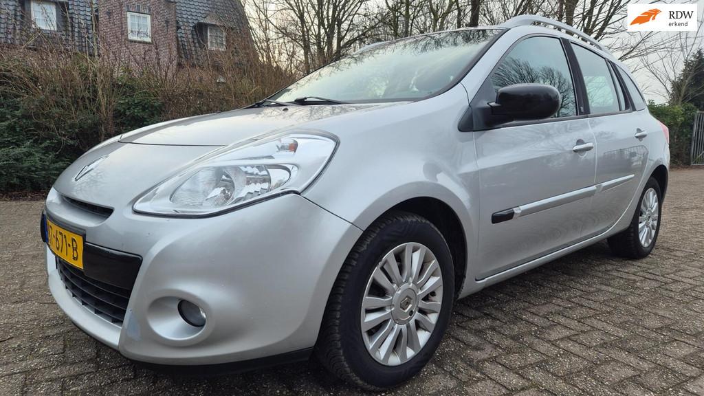Renault Clio Estate 1.6-16V Night & Day AUTOMAAT DISTR. CRUI, Euro 5, 535 kg, Gebruikt, 4 cilinders
