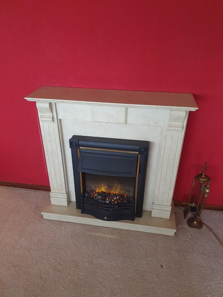 Elektrische haard met marmerlook schouw, Huis en Inrichting, Haarden, Ophalen, Gebruikt, Vrijstaande haard, Elektrische haard