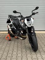 KTM DUKE 690 2016 AKRAPOVIC, Particulier, Naked bike