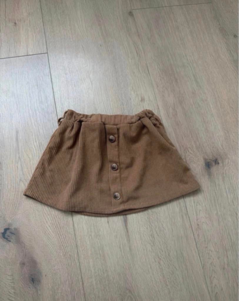 Shein ribfluwelen rokje maat 74, Kinderen en Baby's, Babykleding | Maat 74, Ophalen of Verzenden, Zo goed als nieuw, Meisje, Jurkje of Rokje