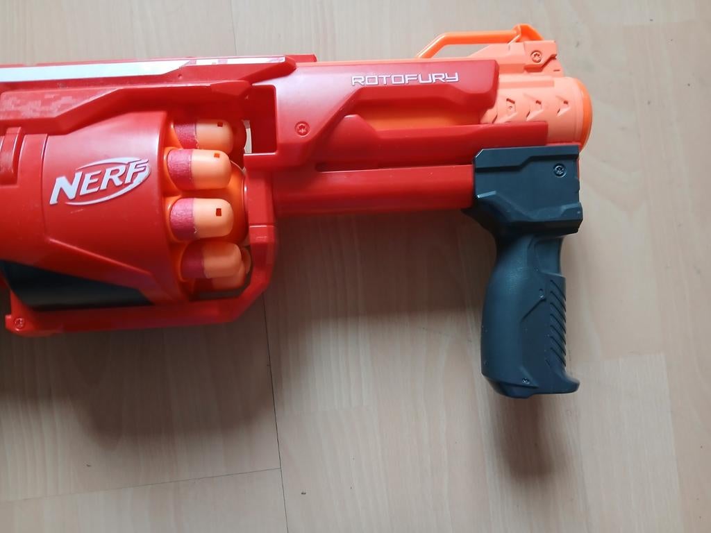 Grote nerf, Ophalen, Zo goed als nieuw