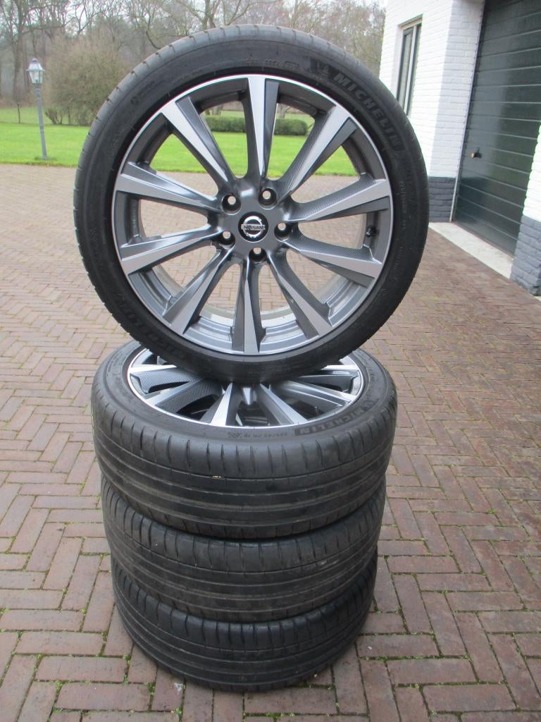 Orig Nissan Qashqai Juke 19 inch velgen zomer NWST J11 J10, Auto-onderdelen, Gebruikt, Nissan Nederland, Banden en Velgen, Personenwagen