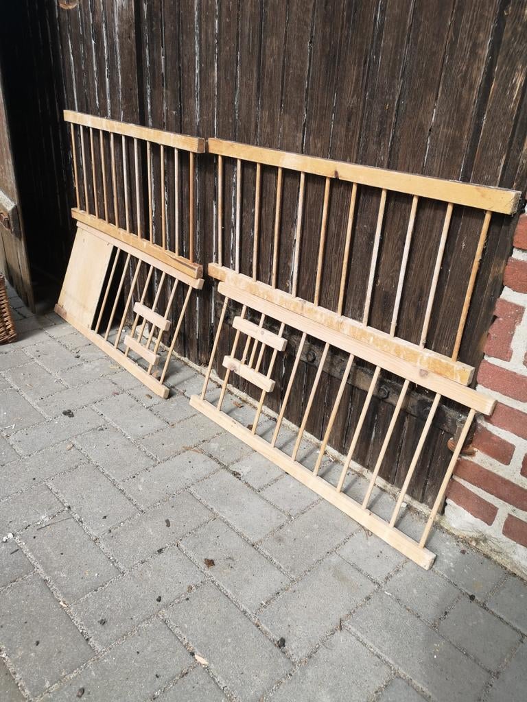 Houten Duiven frontjes rekjes ong 15 stuks