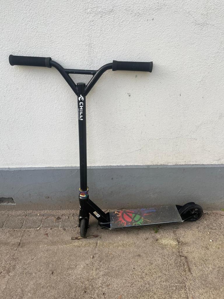 Chilli pro scooter step zwart met custom grip, Fietsen en Brommers, Steps, Ophalen, Zo goed als nieuw, Gewone step