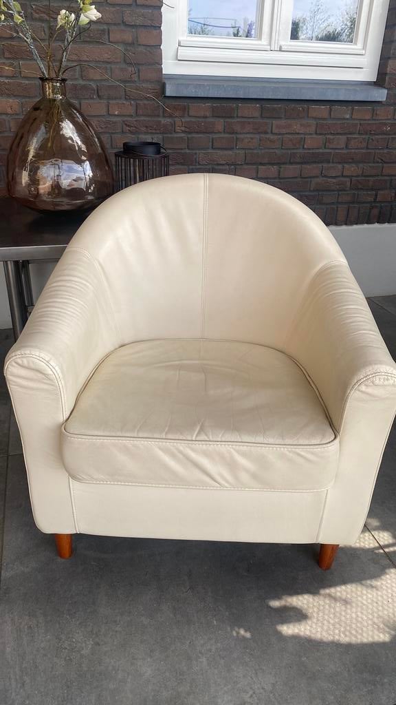 Crèmekleurig fauteuil kunstleer, Huis en Inrichting, Fauteuils, Ophalen, Overige materialen, Gebruikt, Minder dan 75 cm