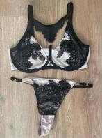 Mooie Hunkemöller BH set 80D/M, Kleding | Dames, Ondergoed en Lingerie, Ophalen of Verzenden, Zwart, Setje
