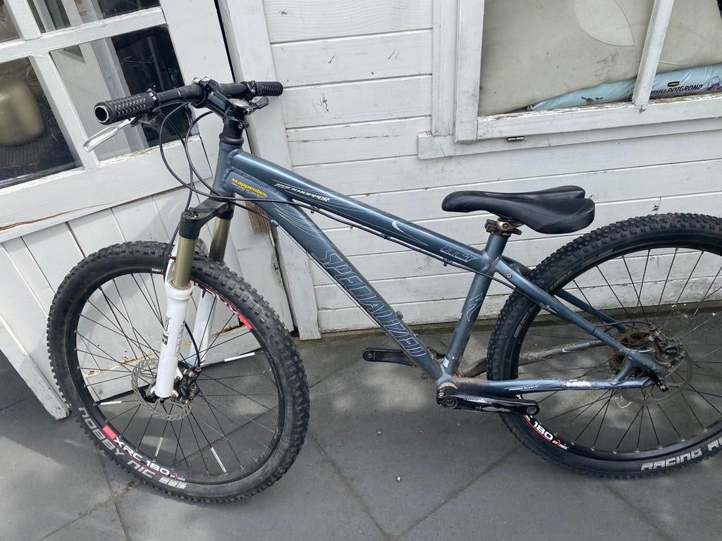 Mountainbike 16 inch RockShock vering (heeft aandacht nodig), Ophalen, Zo goed als nieuw, 26 inch of meer