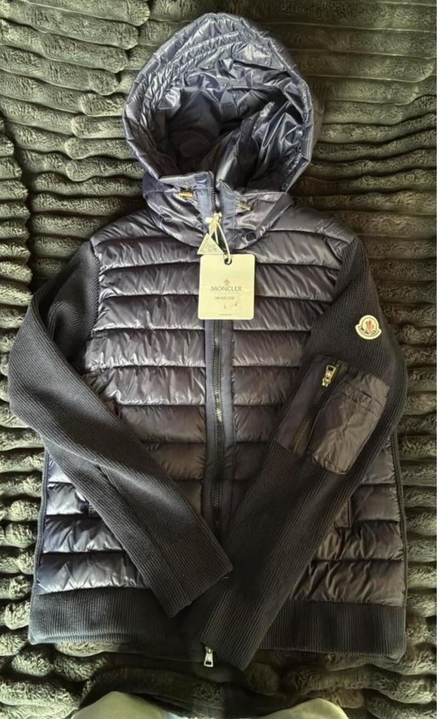 Moncler cardigan maat S-M navy blauw met NFC nieuw, Ophalen of Verzenden, Nieuw, Maat 46 (S) of kleiner, Blauw