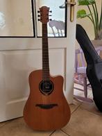 Mooie gitaar, inclusief hoes, Muziek en Instrumenten, Ophalen, Gebruikt, Western- of Steelstringgitaar, Met koffer