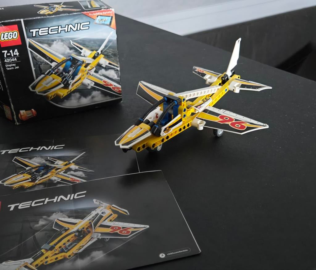 Lego Technic 42044 Display Team Jet, Kinderen en Baby's, Speelgoed | Duplo en Lego, Zo goed als nieuw, Lego, Complete set, Compleet