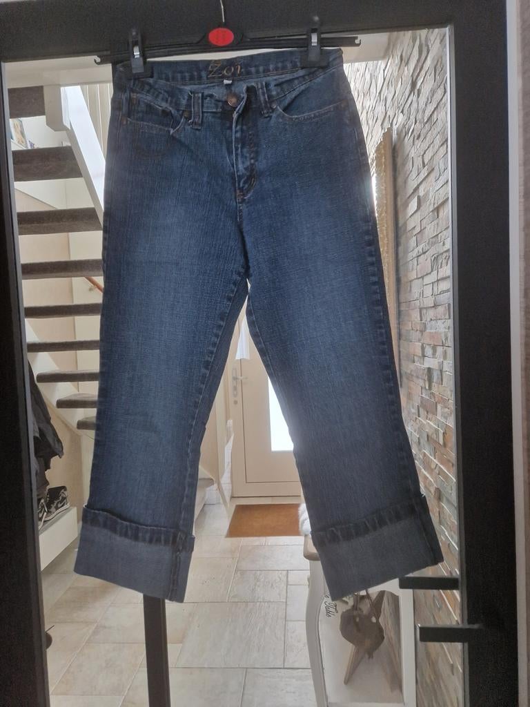 Te koop blauwe driekwart damesspijkerbroek, merk Zoi, maat 3, Kleding | Dames, Broeken en Pantalons, Blauw, Ophalen of Verzenden