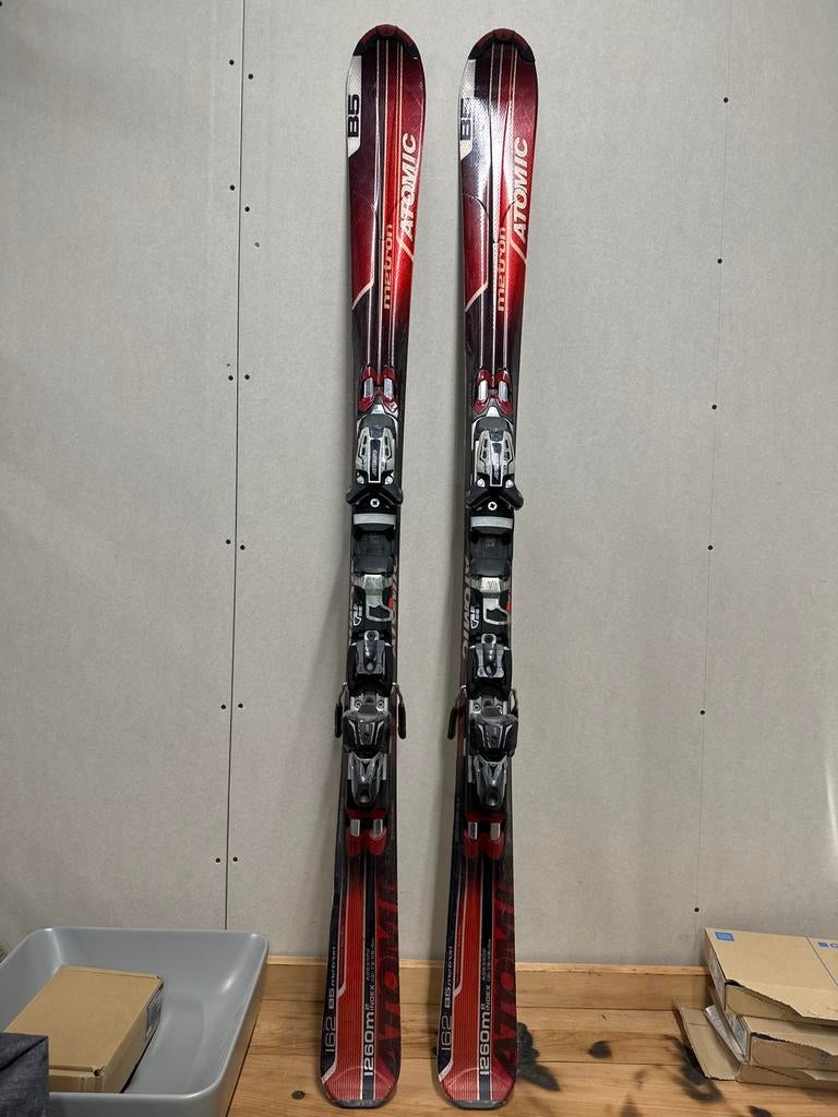 Atomic ski's rood 162 cm, Sport en Fitness, Skiën en Langlaufen, Ophalen, 160 tot 180 cm, Gebruikt, Atomic