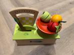 Houten speelgoed - weegschaal met fruit, Ophalen, Zo goed als nieuw