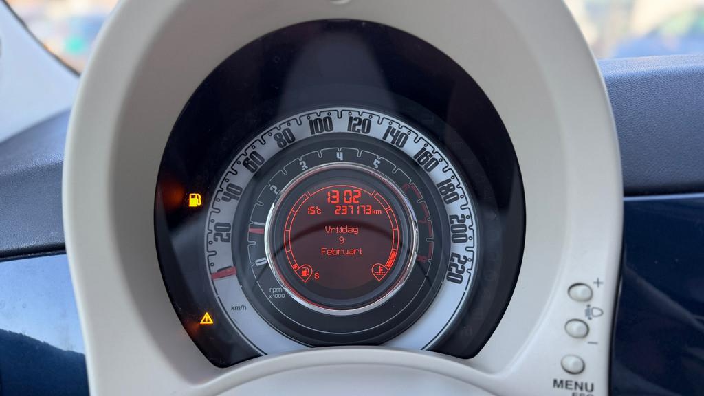 Fiat 500 1.4-16V Lounge Airco|Pano, Auto's, Voorwielaandrijving, Euro 5, 101 pk, Gebruikt