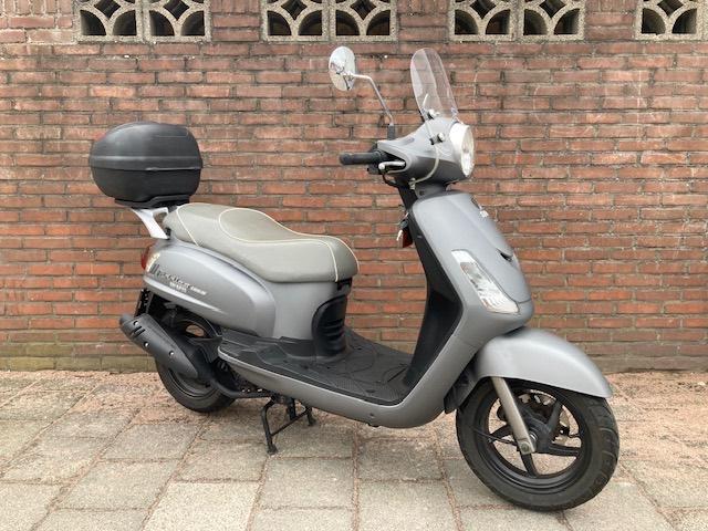 MOOIE ORIGINELE SYM FIDDLE II 125 CC MOTORSCOOTER ! BJ 2011