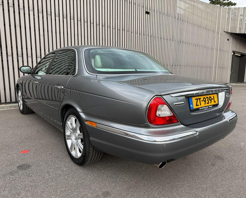 Jaguar XJ 4.2 V8 Executive, Auto's, Automaat, Achterwielaandrijving, Gebruikt, 8 cilinders