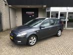 Kia Cee'd Sporty Wagon 1.4 CVVT Navigator Plus Pack / CLIMAT, Voorwielaandrijving, Euro 5, Stof, Gebruikt