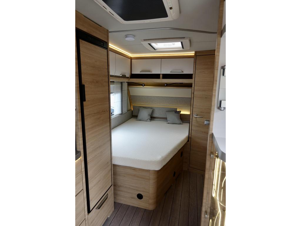 Knaus Sudwind 60 Years 500 UF Mover Airco 2025 Clesana 1800K, Rondzit, Dwarsbed, Bedrijf, 5 tot 6 meter