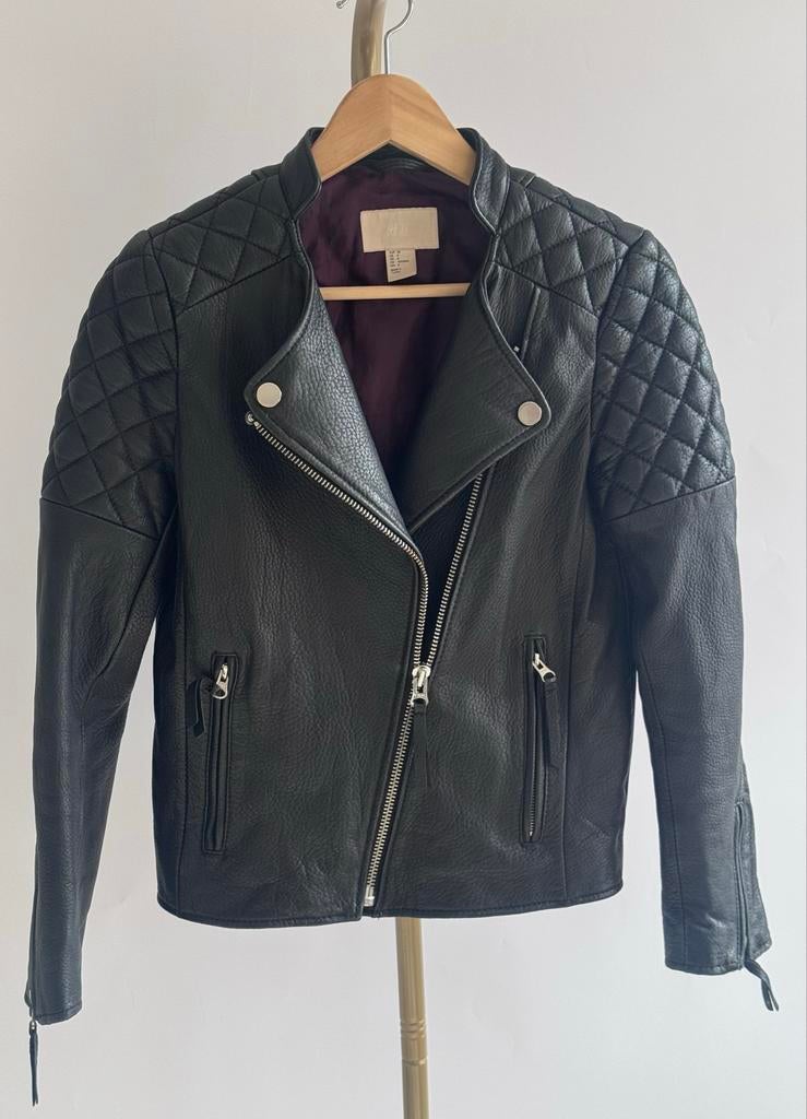 H&M Zwart Leren Bikerjack met Gewatteerde Details maat 36, Kleding | Dames, Ophalen of Verzenden, Zo goed als nieuw, Maat 36 (S)