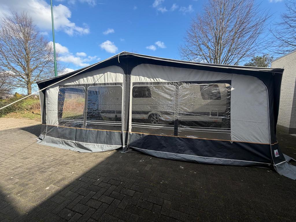 Dorema voortent 1075/1100cm 18sf DMO 270XL, Caravans en Kamperen, Tenten, Ophalen, Gebruikt, Tot en met 4