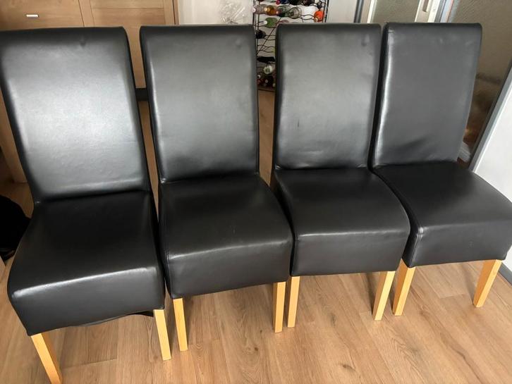 Leren Stoelen €50.-, Huis en Inrichting, Stoelen, Zo goed als nieuw, Vier, Hout, Leer, Zwart, Ophalen