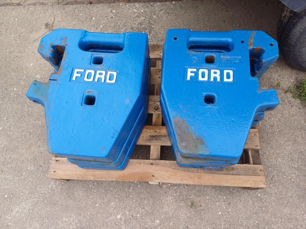 Ford tractor gewichten, Ophalen, Zo goed als nieuw