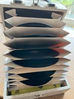 Platenkoffer met vinyl singles, Ophalen of Verzenden, Gebruikt, Overige formaten