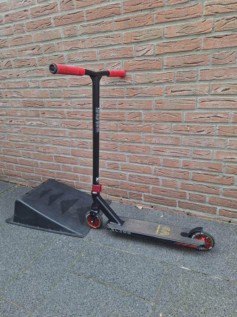 Slamm Urban V9 Stuntstep met Springschans, Fietsen en Brommers, Steps, Ophalen, Gebruikt