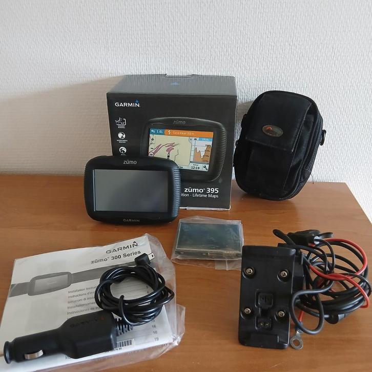 Garmin zumo 395 lm 395lM mét gratis updaten !! + onroute, Motoren, Accessoires | Navigatiesystemen, Zo goed als nieuw, Ophalen of Verzenden