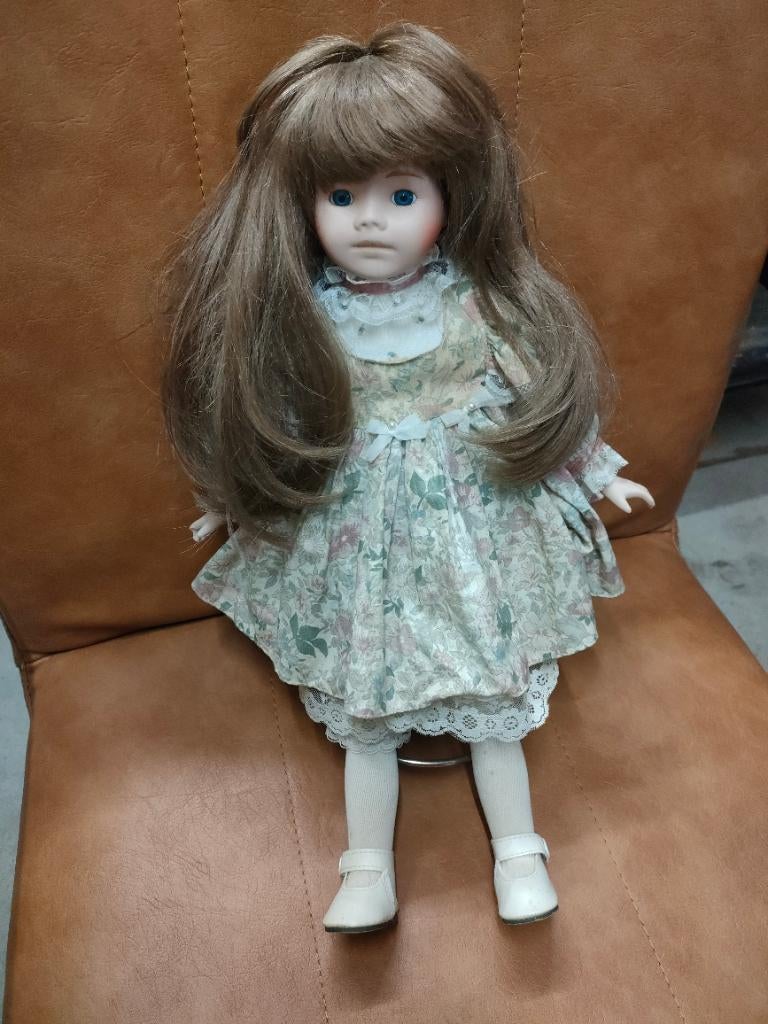 Porseleinen pop, Ophalen, Gebruikt, Pop