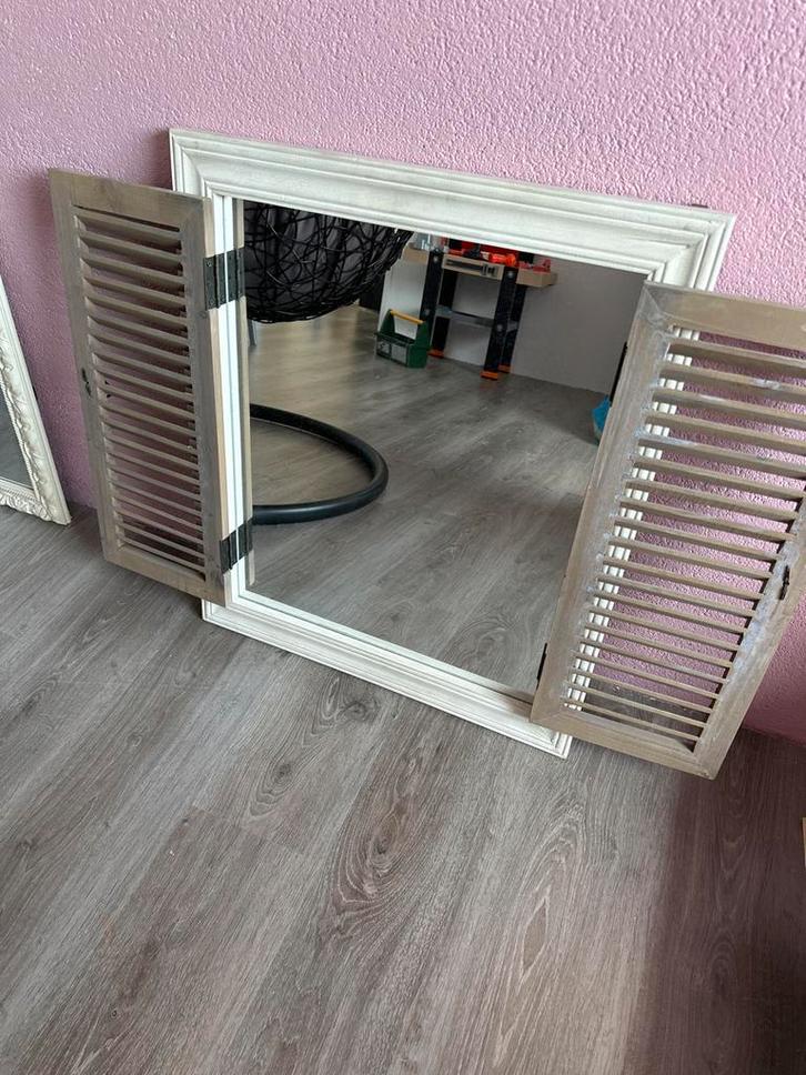 Spiegel met luiken 60x70 cm, Huis en Inrichting, Woonaccessoires | Spiegels, Gebruikt, 50 tot 75 cm, Minder dan 100 cm, Rechthoekig