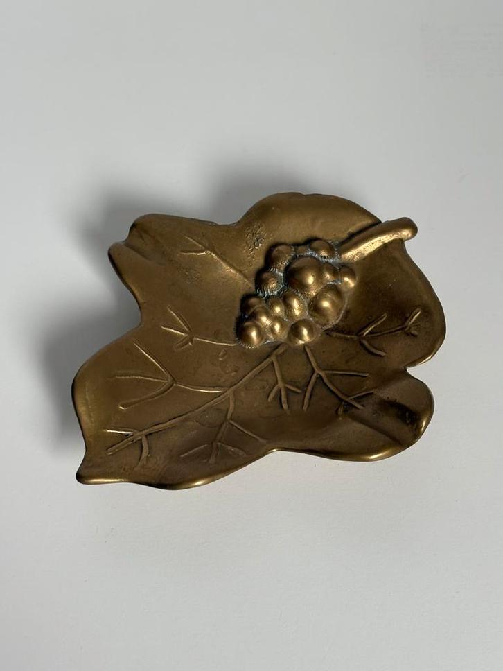 Vintage messing blad met druiven, Antiek en Kunst, Antiek | Woonaccessoires, Ophalen of Verzenden