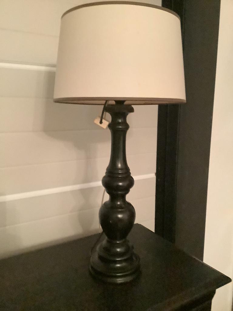 Brocante schemerlamp Queen Ann dressoir grote tuintafel, Ophalen, Zo goed als nieuw, Hout