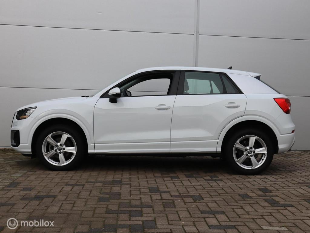 Audi Q2 30 TFSI Sport Airco Cruise Navi PDC Parelmoer, Voorwielaandrijving, Traction-control, Stof, Gebruikt
