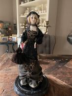 Antieke Franse Bodier Pop in Glazen Stolp - Uniek Decorstuk, Gebruikt, T, Ophalen of Verzenden, N