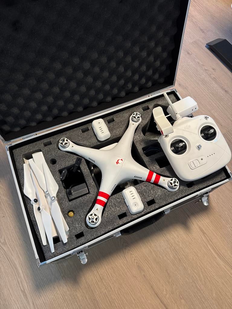 DJI PHANTOM 2 VISION+ Drone met Koffer en Extra's, Ophalen, Cameradrone, 15 tot 30 minuten, Zo goed als nieuw