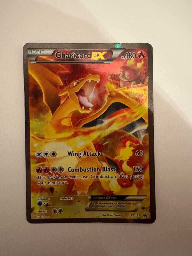 Pokémon kaart Charizard EX XY121, Hobby en Vrije tijd, Verzamelkaartspellen | Pokémon, Ophalen of Verzenden, Gebruikt, Losse kaart