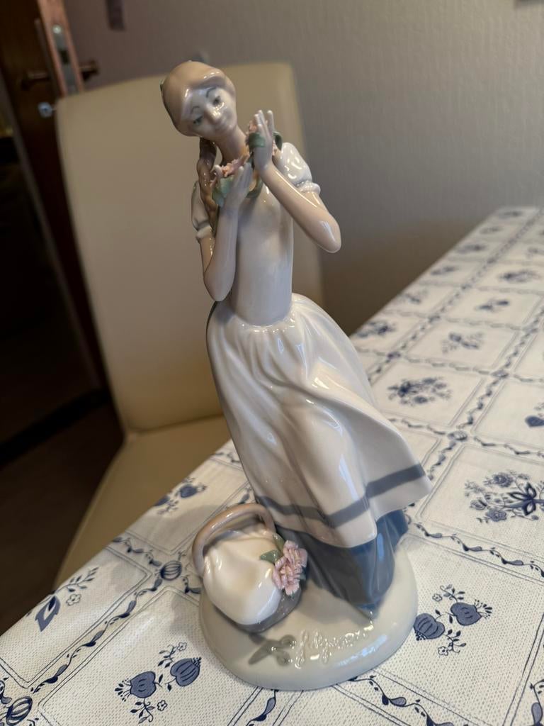 Franklin Mint the carnation maiden, Ophalen of Verzenden, Zo goed als nieuw