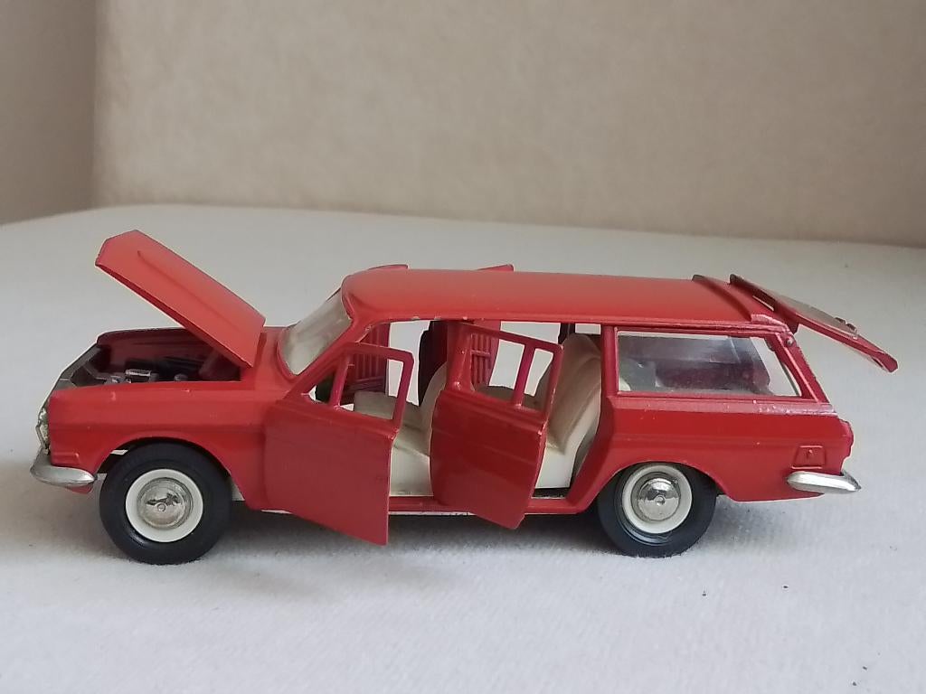 Gaz 2402 Volga Stationcar Novoexport made in ussr, Ophalen of Verzenden, Zo goed als nieuw, Auto, Overige merken