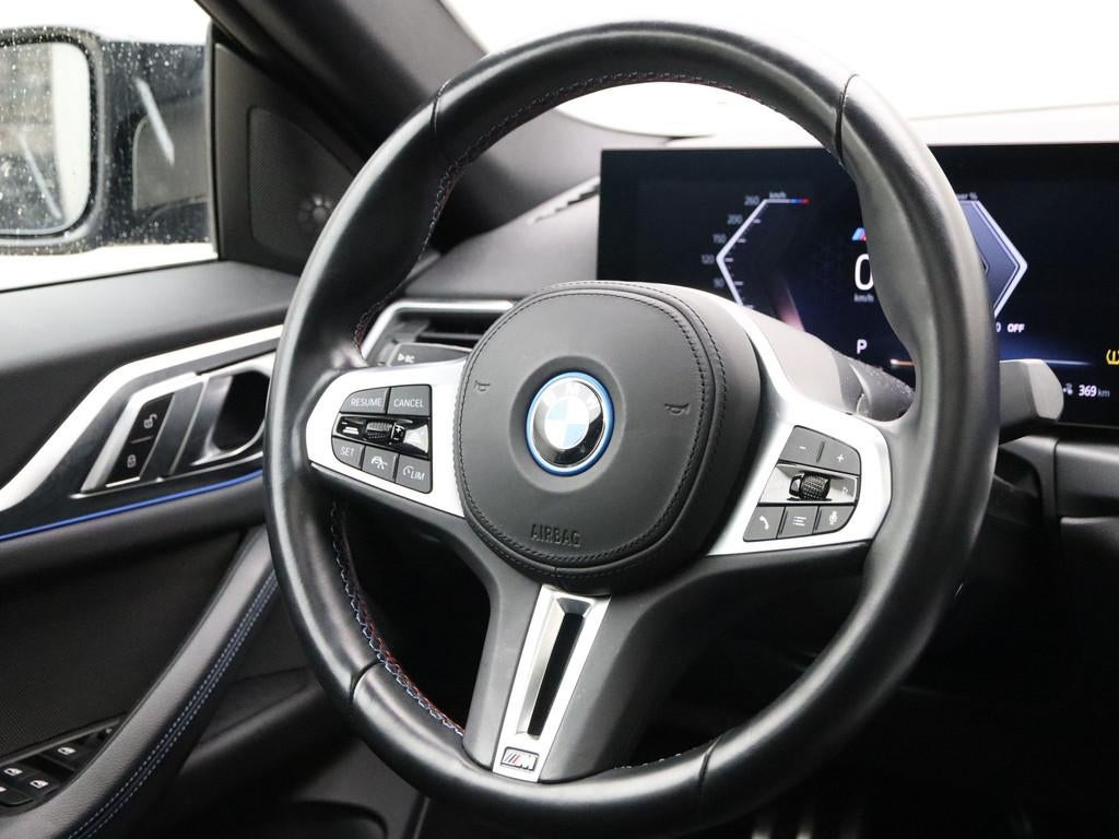 BMW i4 M50 84 kWh (bj 2023, automaat), Auto's, BMW, Gebruikt, Blauw, Alcantara, Origineel Nederlands