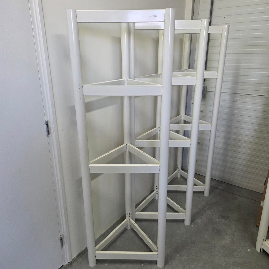 Kluizen display showroom, Ophalen, Zo goed als nieuw