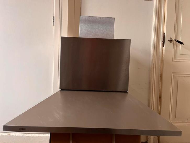 Bosch RVS wandschouw afzuigkap incl. 2 schachten, Witgoed en Apparatuur, Afzuigkappen, Zo goed als nieuw, Wandschouwkap, 200 tot 400 m³ per uur